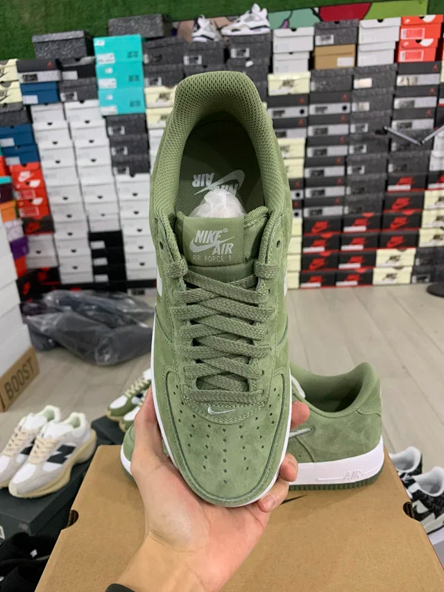 AF1