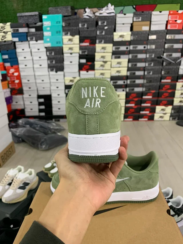 AF1