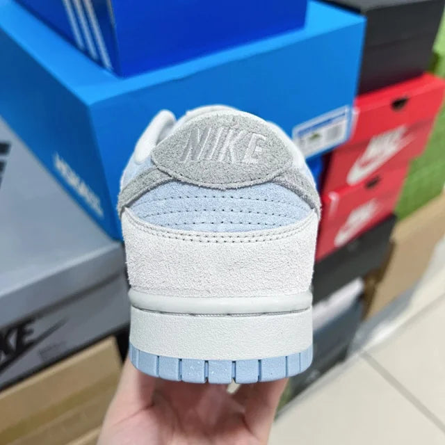 Dunk SP Light Armory Blue Photon Dust