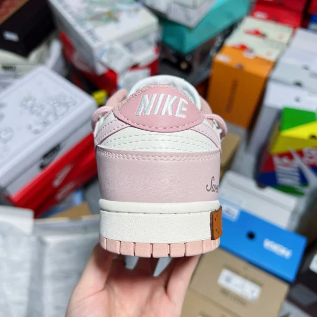 Dunk SP Pink