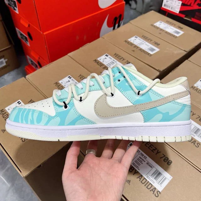 Dunk SP Blue And White