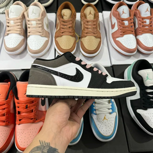 AJ1 Low Light Madder Root