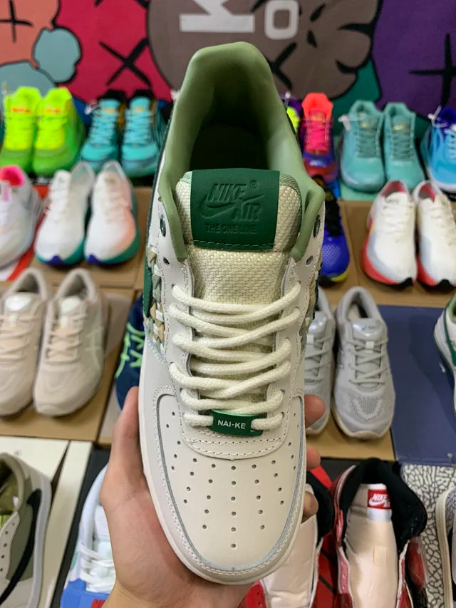 AF1