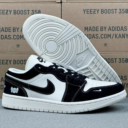 AJ1 Low x KAWS x Air Jordan 1 Low Sample
