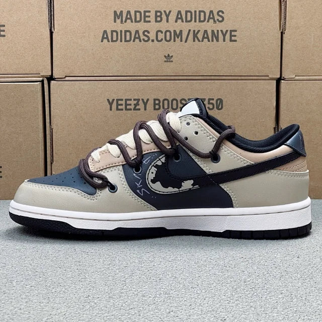 Dunk SP Navy With Beige