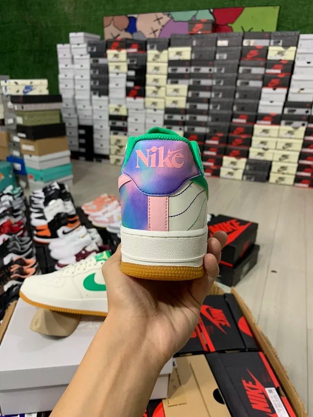 AF1