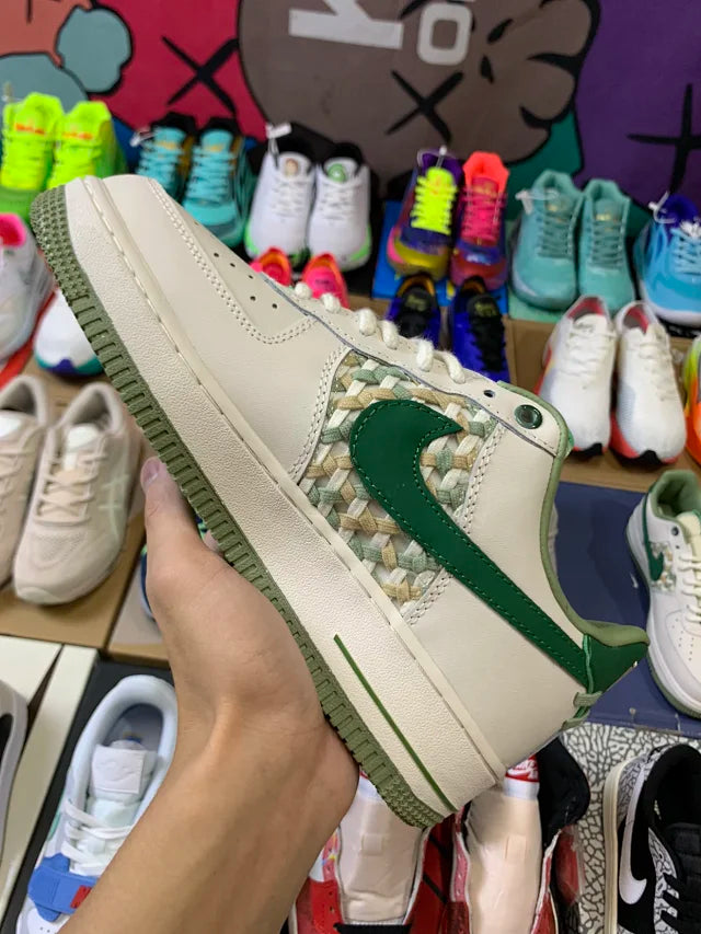 AF1
