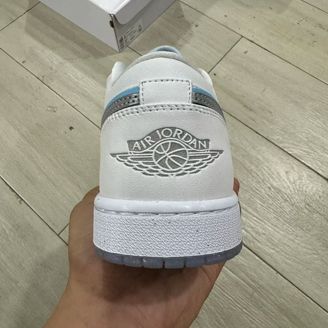 AJ1 Low Dare To Fly