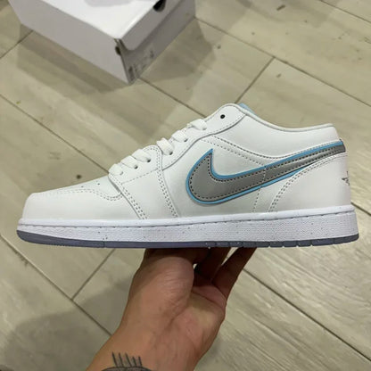AJ1 Low Dare To Fly