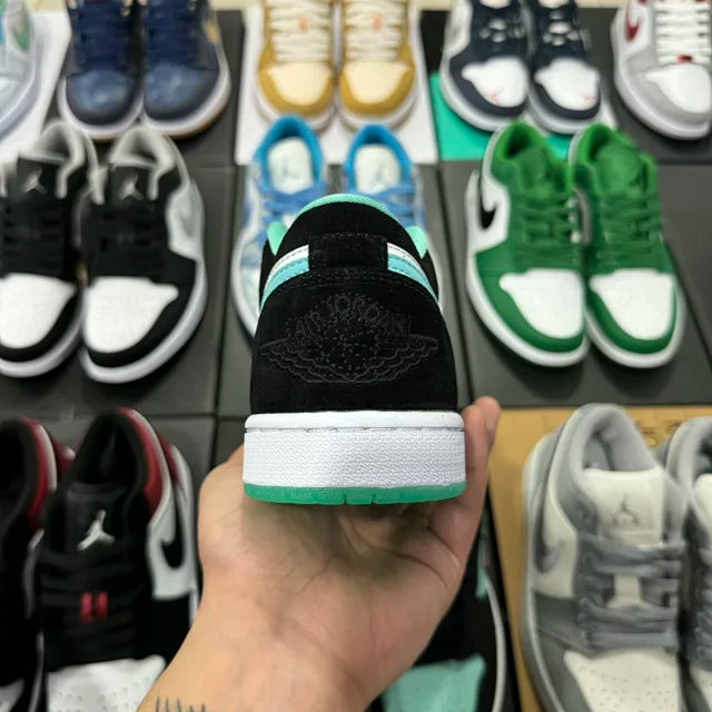 AJ1 Low