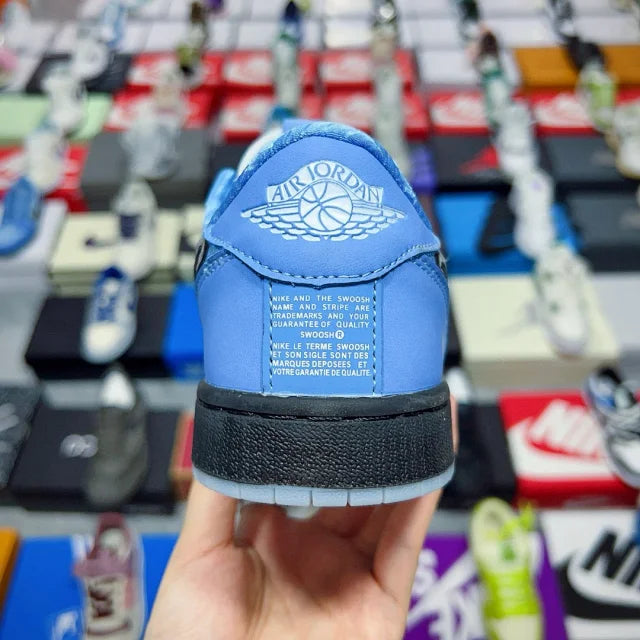 AJ1 Low Slip WMNS NRG Sea Glass