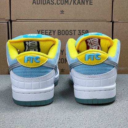 Dunk SB Lagoon Pulse