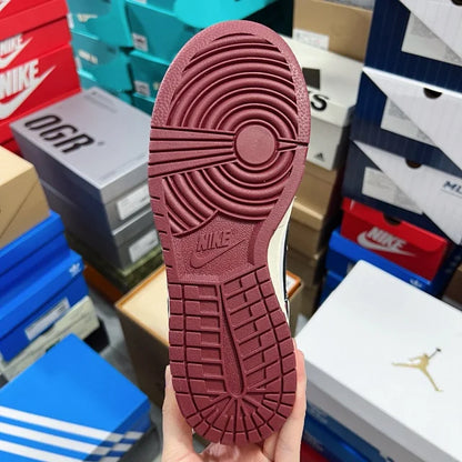Dunk SP Red