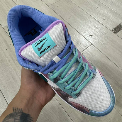 Futura Laboratories x Nike Dunk SB