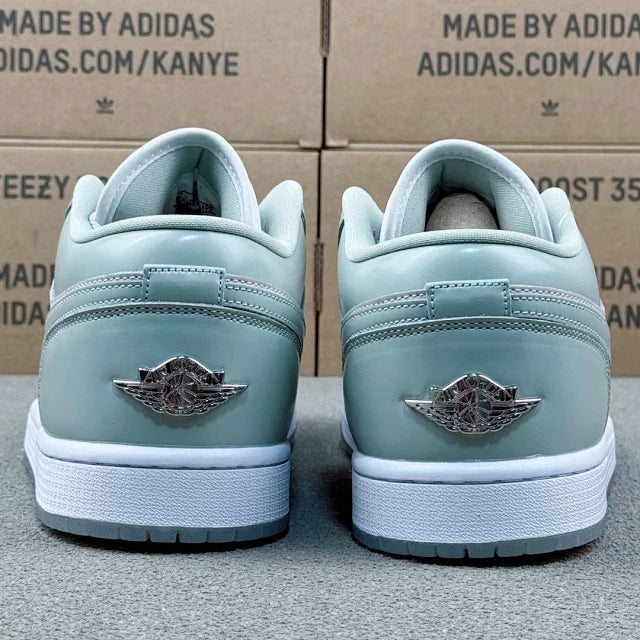 AJ1 Low Seafoam